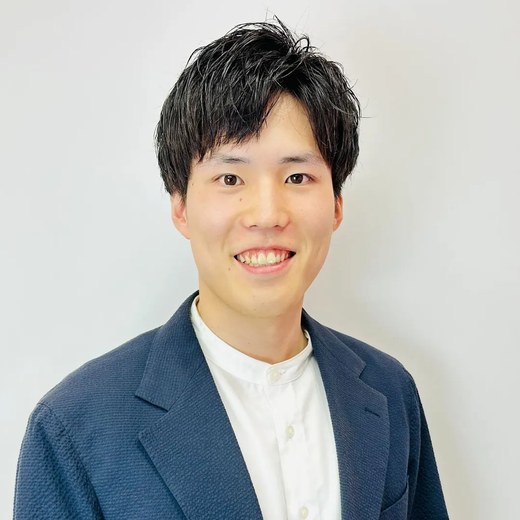 コンサルタント Y.Lee